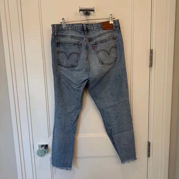 Levi’s Wedgie Light Wash Distressed Denim Jeans - Picture 6 of 8